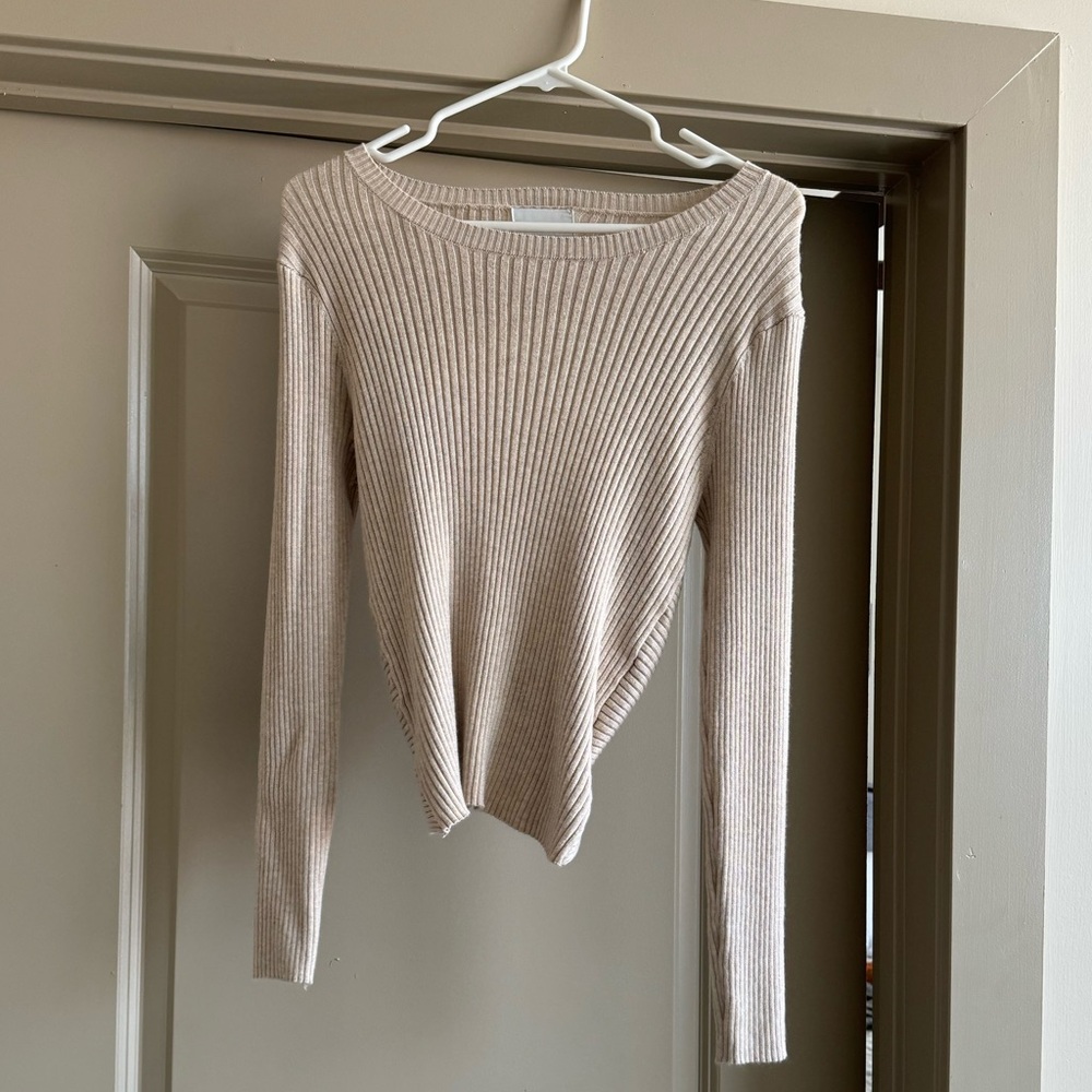 Sweater with cutout back